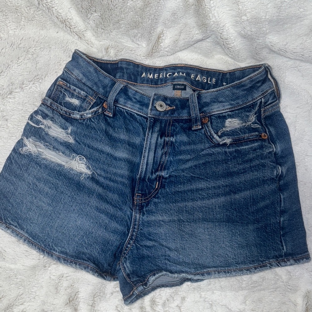 American Eagle Outfitters Women's Mom Shorts